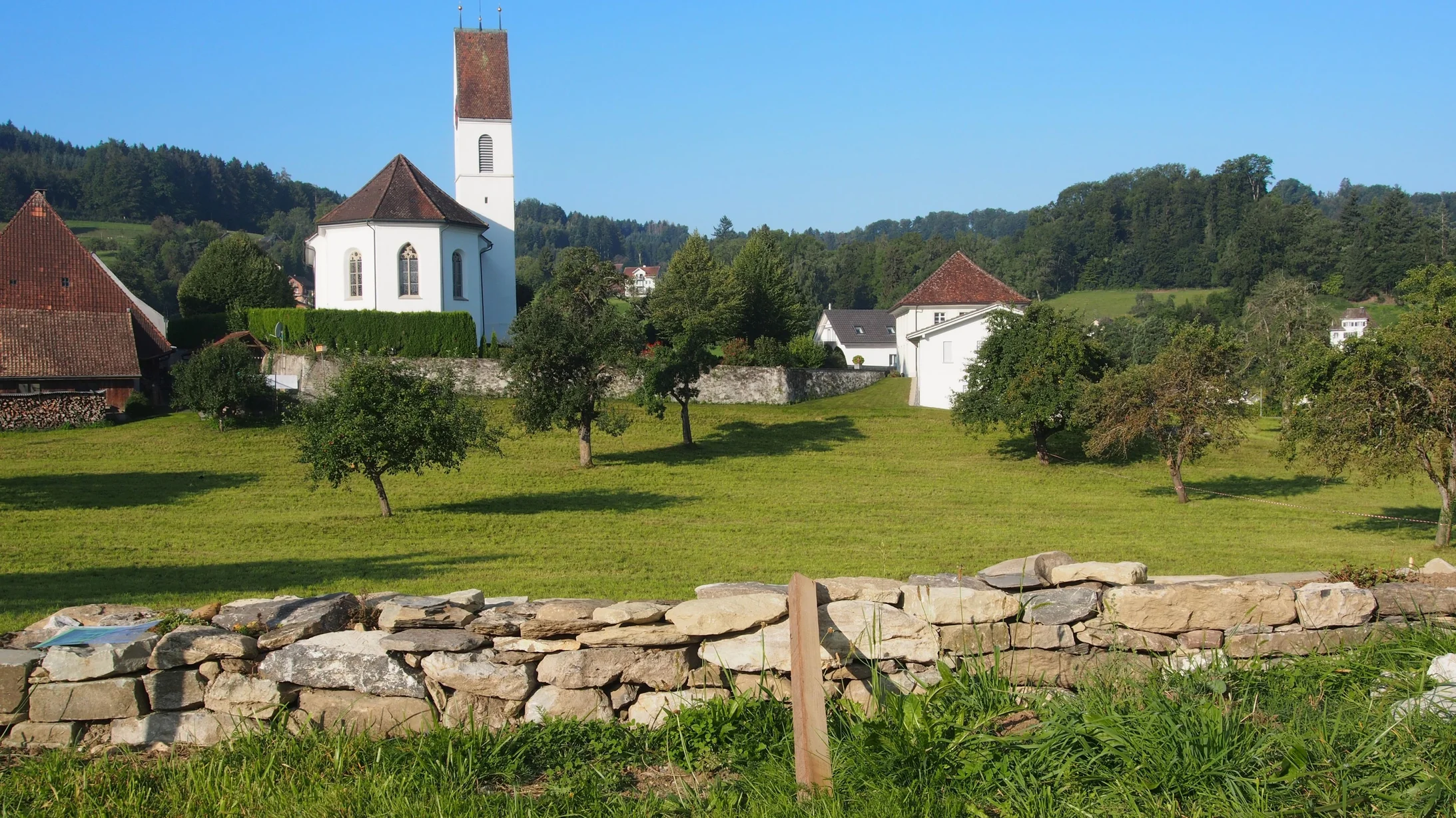 Trockensteinmauer in Gontenschwil