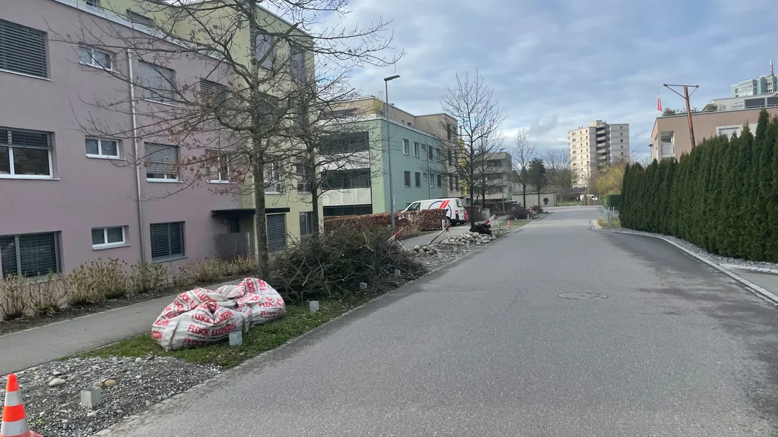 Beginn der Aufwertung am Chrüzweg in Staufen im März 2024